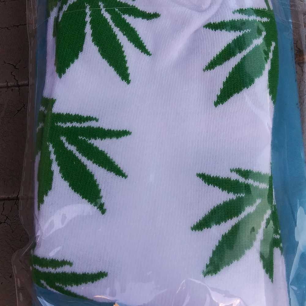 Leaf 4*2*0 socks
